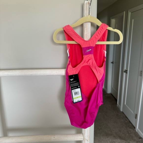 Speedo NWT Size 4 Girls Pink One Piece Swimsuit - Picture 3 of 7